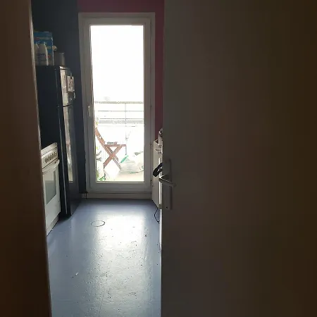 Spacieuse Avec Balcon Et Petit Dejeuner *