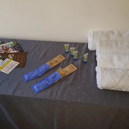Spacieuse Avec Balcon Et Petit Dejeuner Bed & Breakfast *